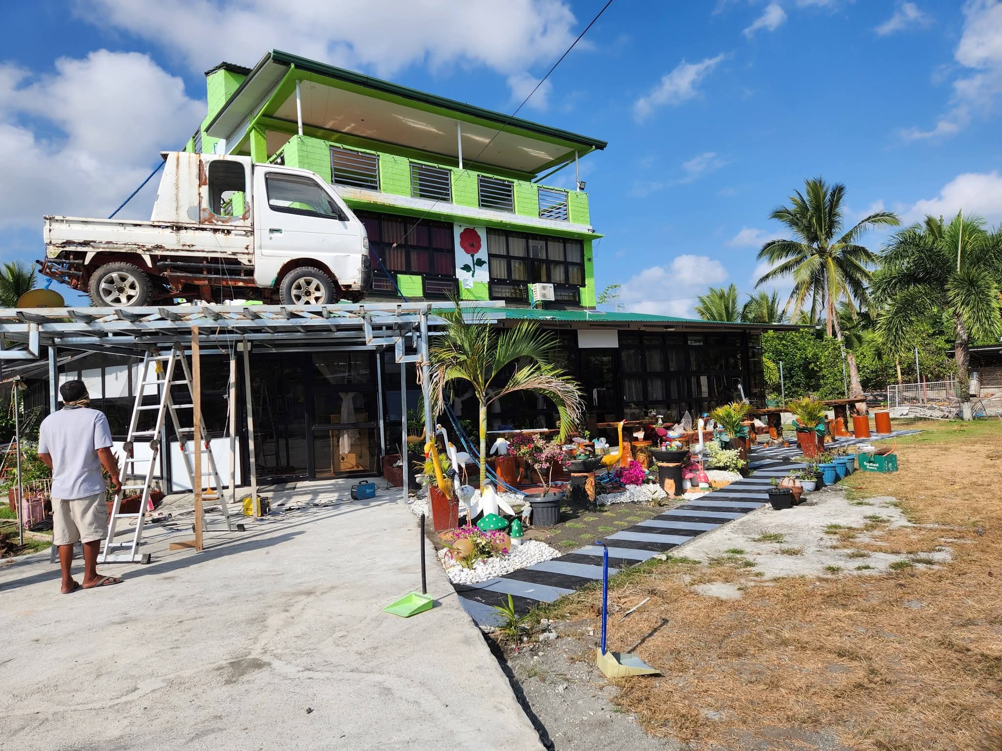 Jopats Hotel and Resort